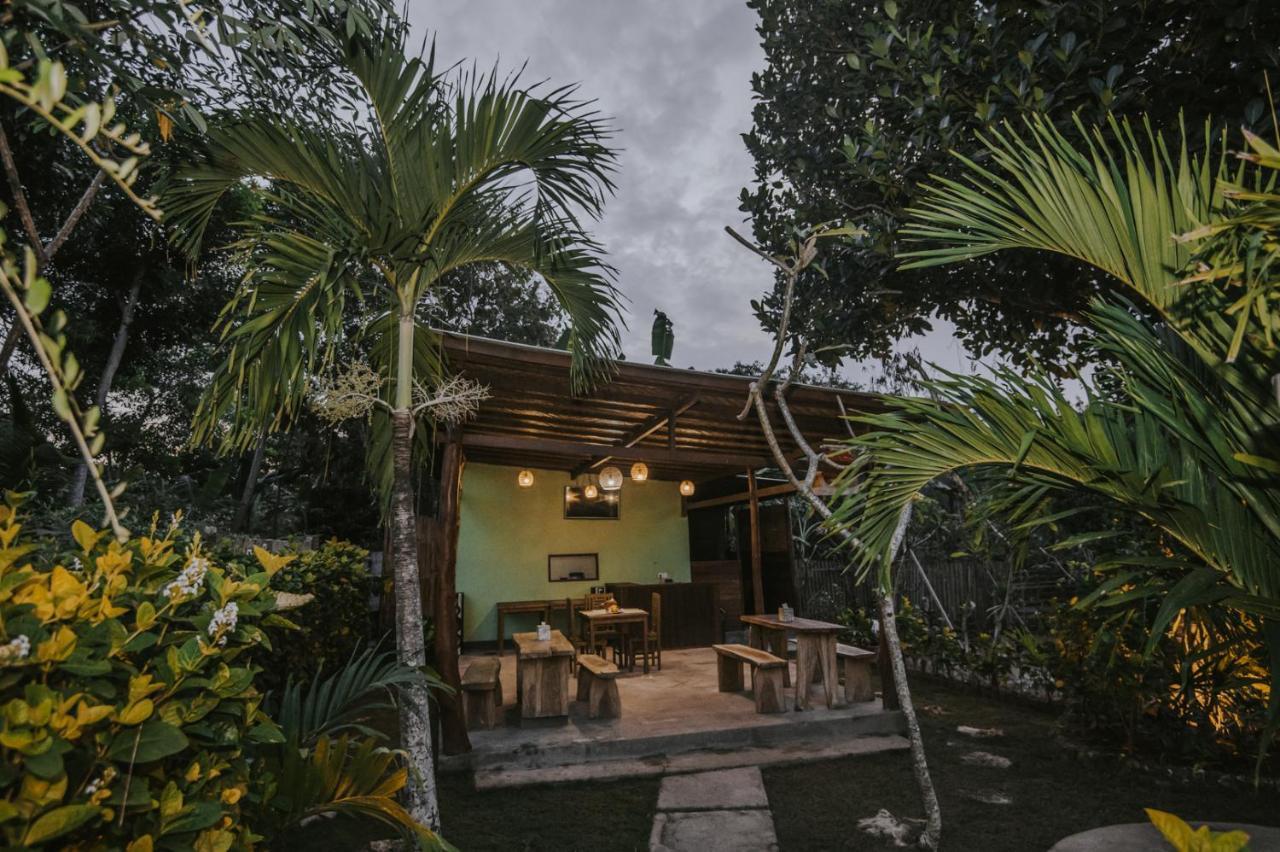 Nerima Hut Lembongan Appartement Nusa Lembongan Buitenkant foto